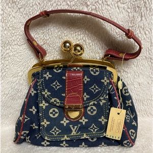 Louis Vuitton Purse